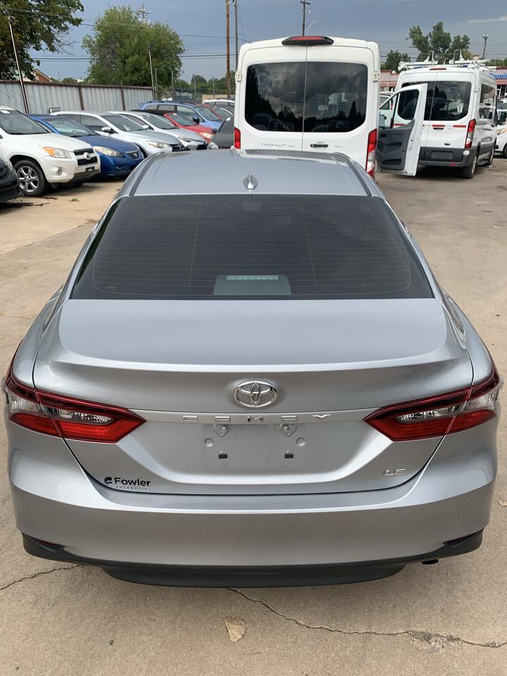 Toyota Camry LE 2022