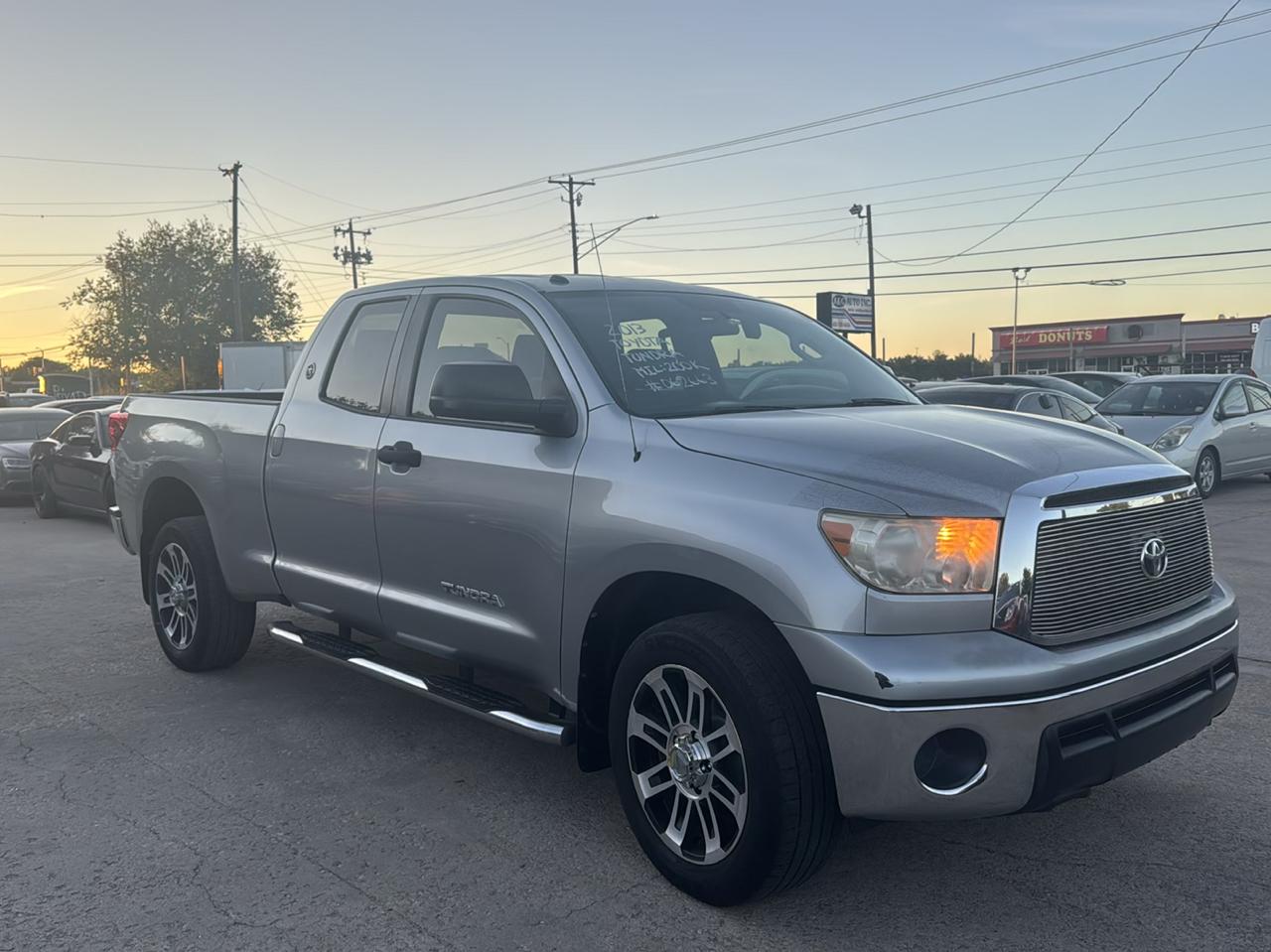 Toyota Tundra Tundra-Grade Double Cab 4.6L 2WD 2013