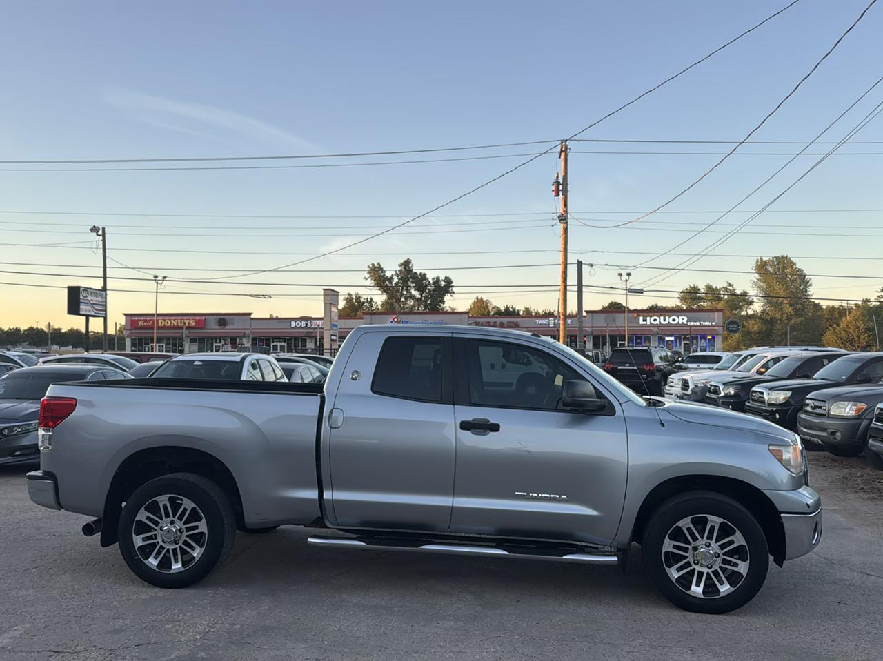 Toyota Tundra Tundra-Grade Double Cab 4.6L 2WD 2013