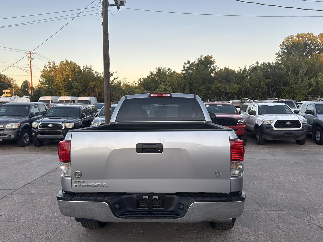 Toyota Tundra Tundra-Grade Double Cab 4.6L 2WD 2013