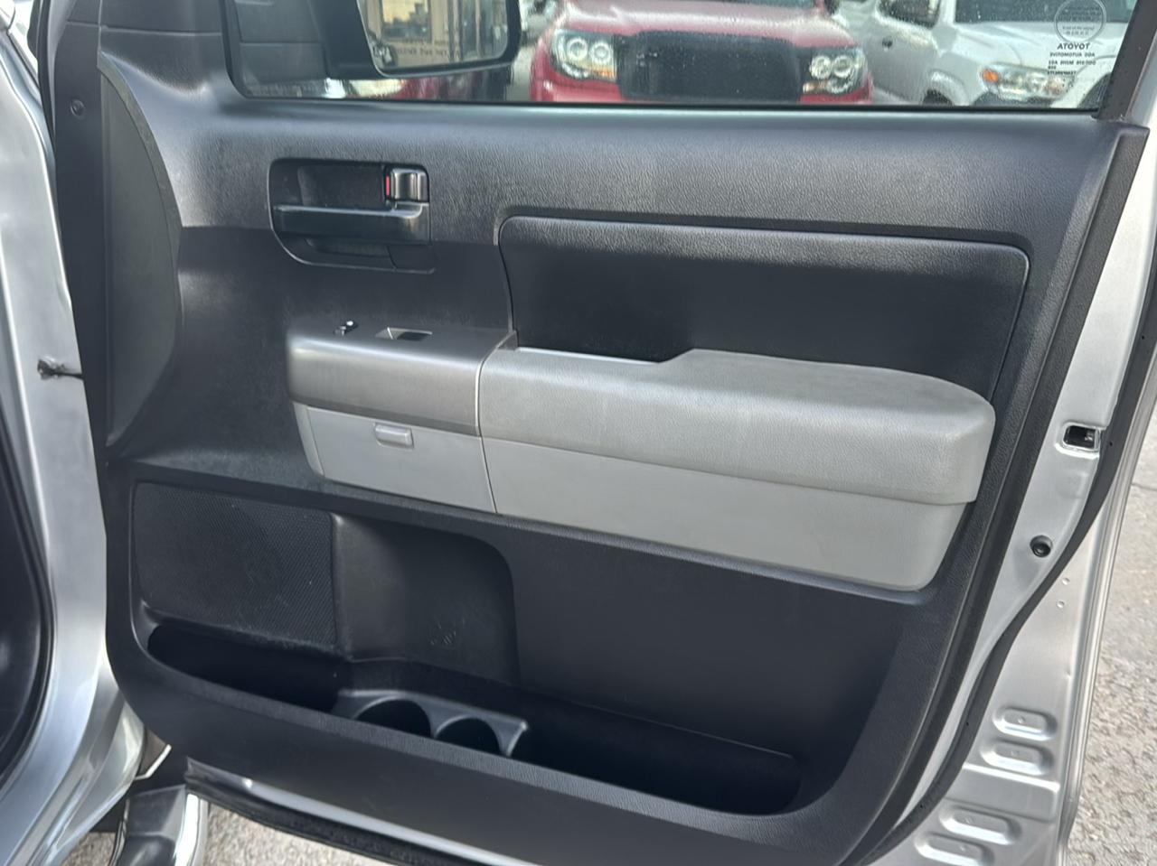Toyota Tundra Tundra-Grade Double Cab 4.6L 2WD 2013