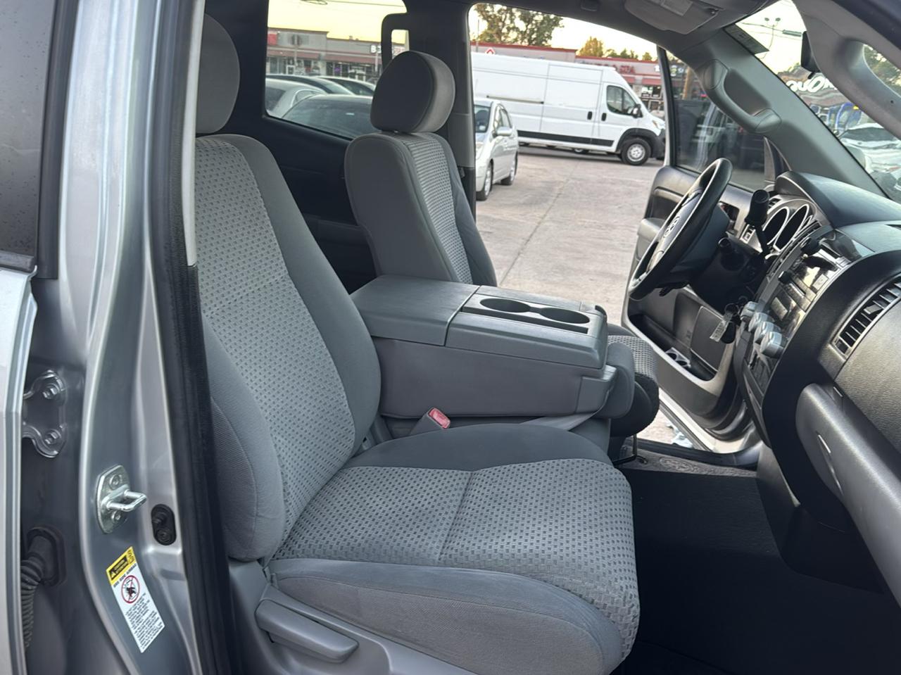 Toyota Tundra Tundra-Grade Double Cab 4.6L 2WD 2013