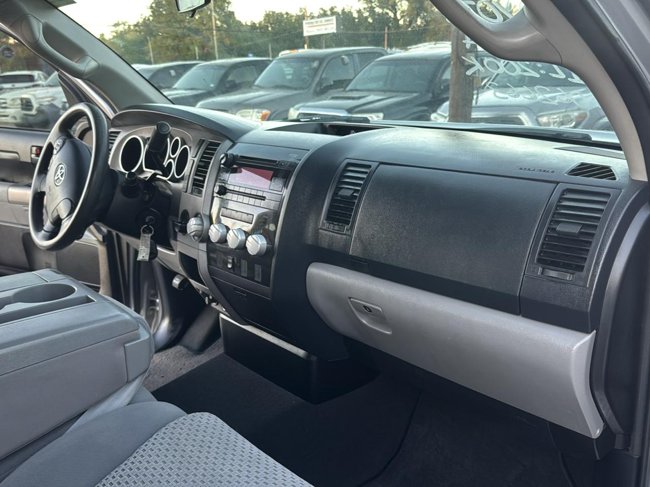 Toyota Tundra Tundra-Grade Double Cab 4.6L 2WD 2013