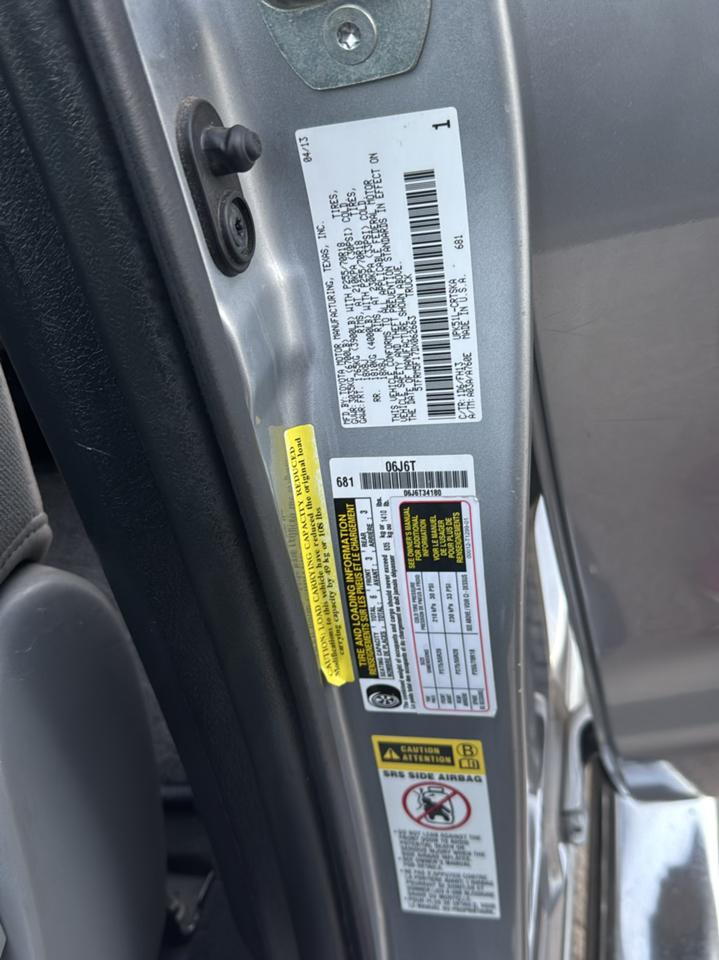 Toyota Tundra Tundra-Grade Double Cab 4.6L 2WD 2013