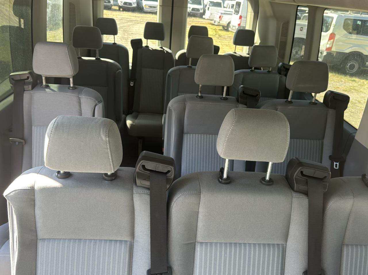 Ford Transit 350 Wagon Med. Roof XL w/Sliding Pass. 148-in. WB 2018