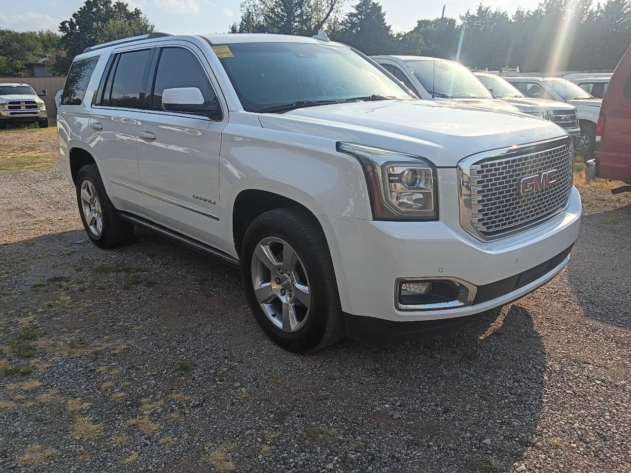 GMC Yukon Denali 4WD 2017