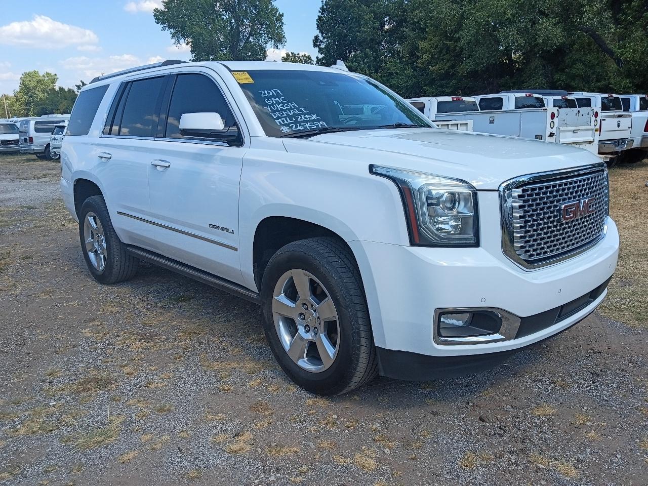 GMC Yukon Denali 4WD 2017