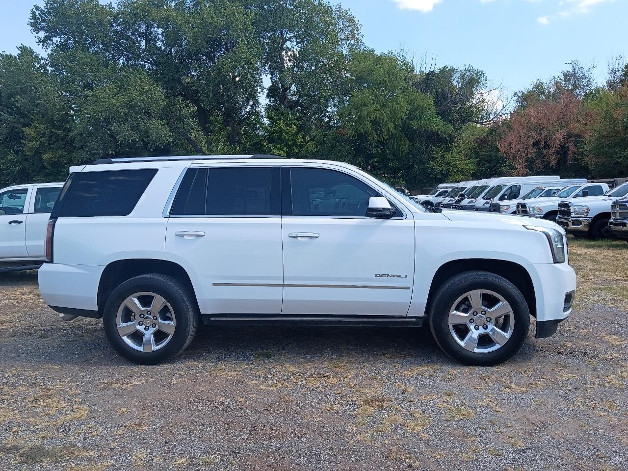 GMC Yukon Denali 4WD 2017