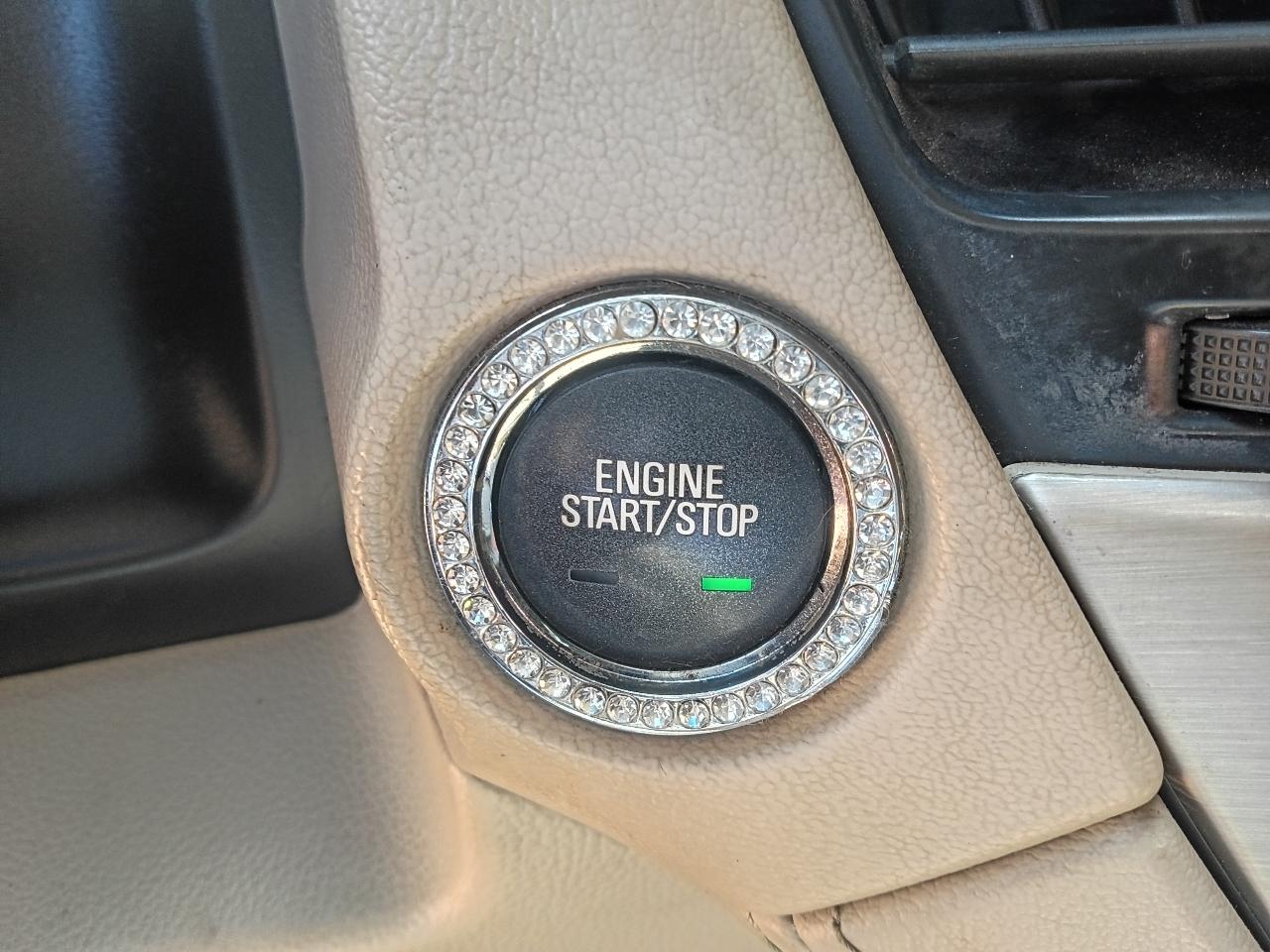 GMC Yukon Denali 4WD 2017