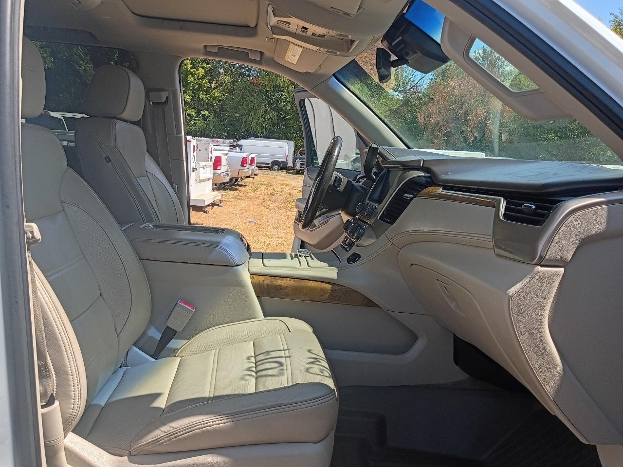 GMC Yukon Denali 4WD 2017