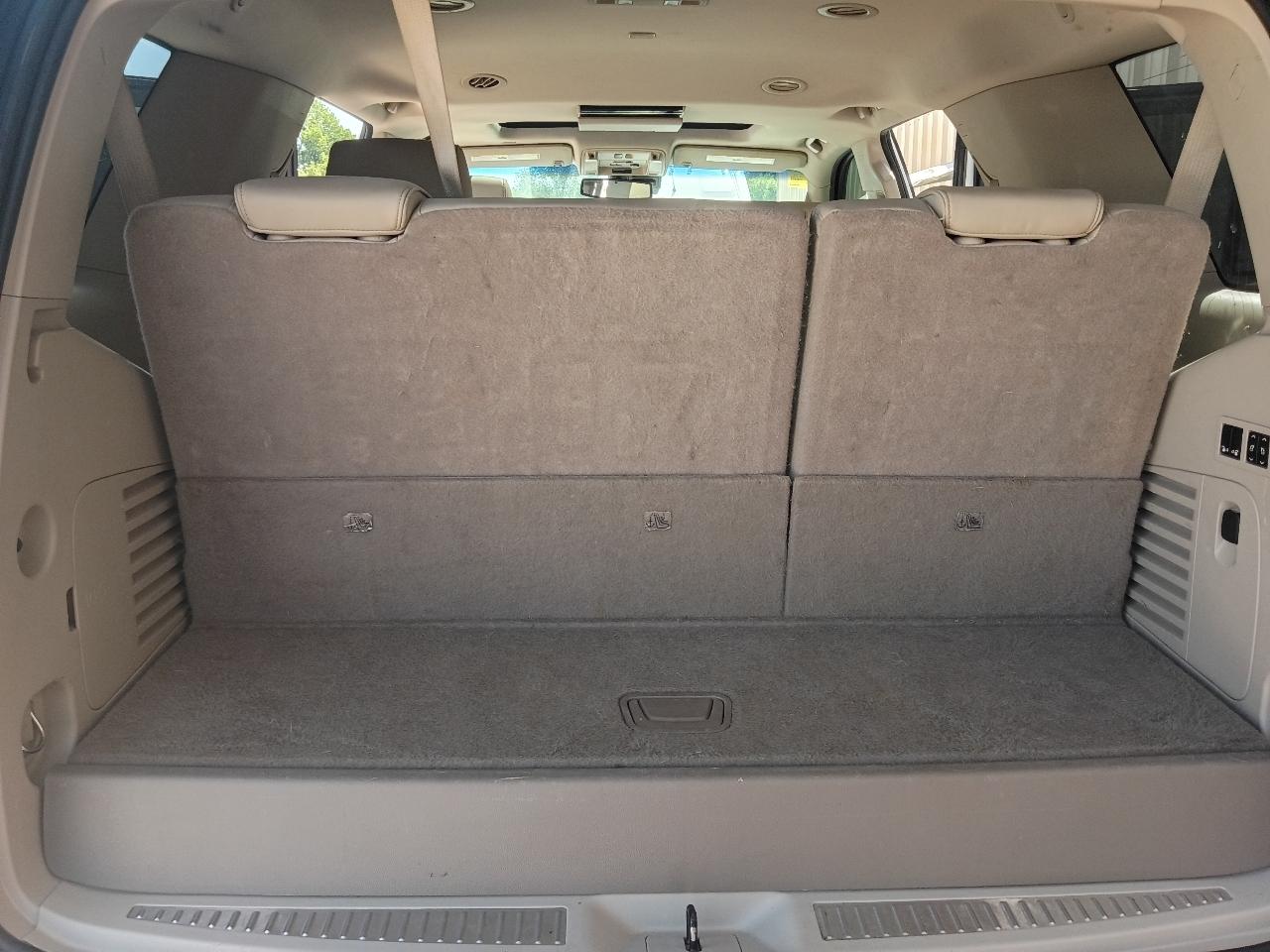 GMC Yukon Denali 4WD 2017