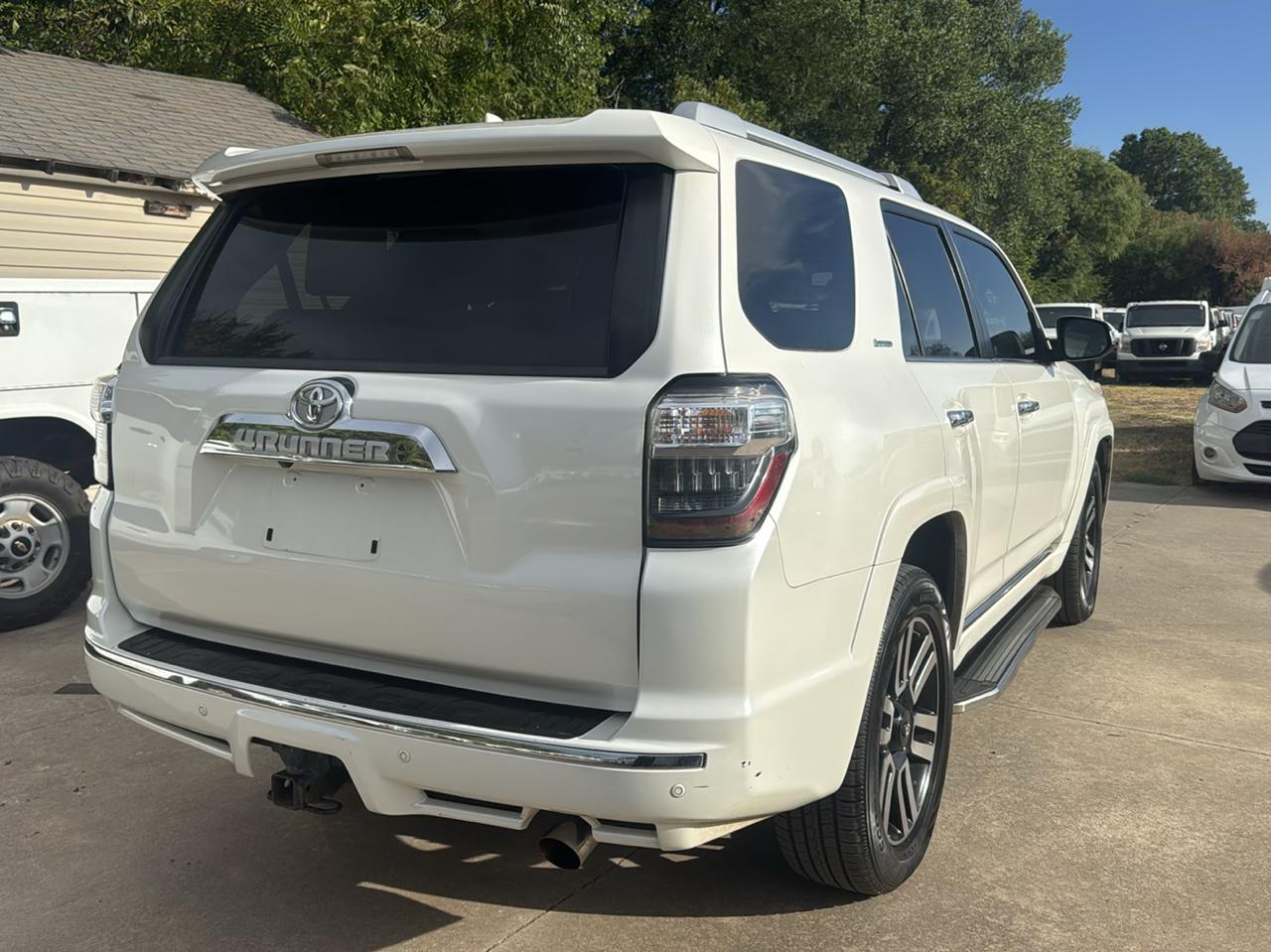 Toyota 4Runner SR5 2WD 2018