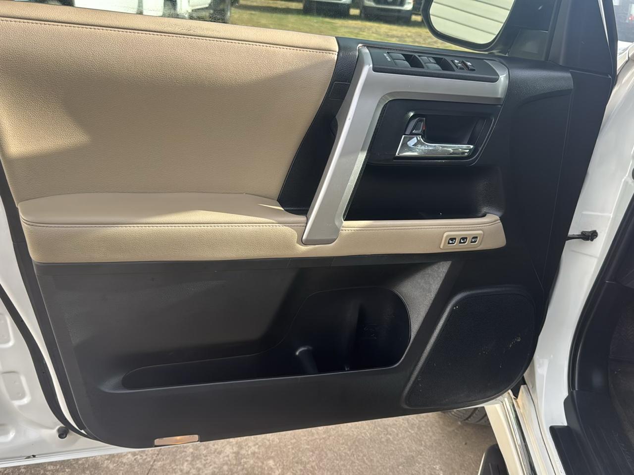 Toyota 4Runner SR5 2WD 2018