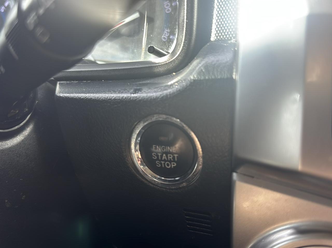 Toyota 4Runner SR5 2WD 2018
