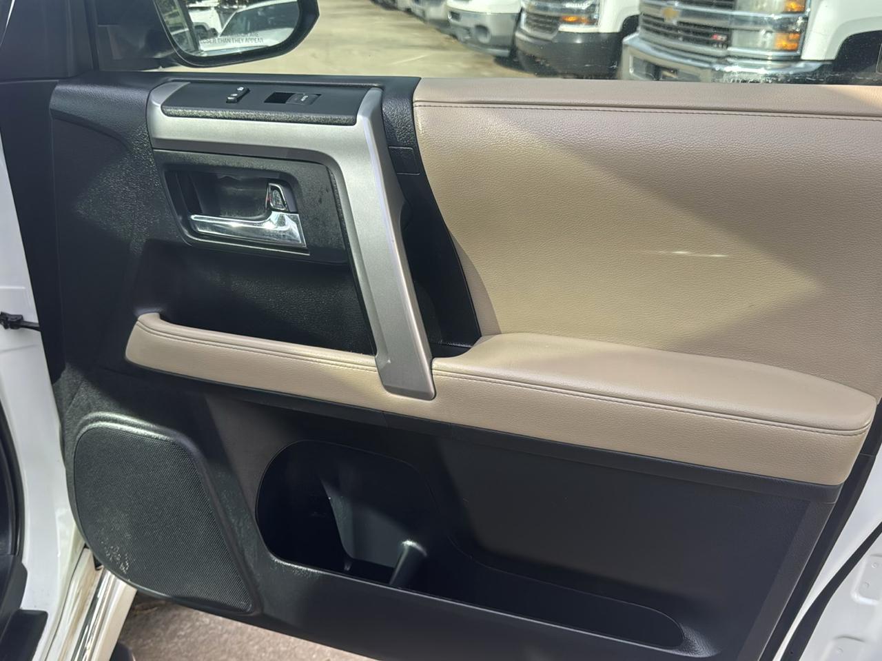 Toyota 4Runner SR5 2WD 2018