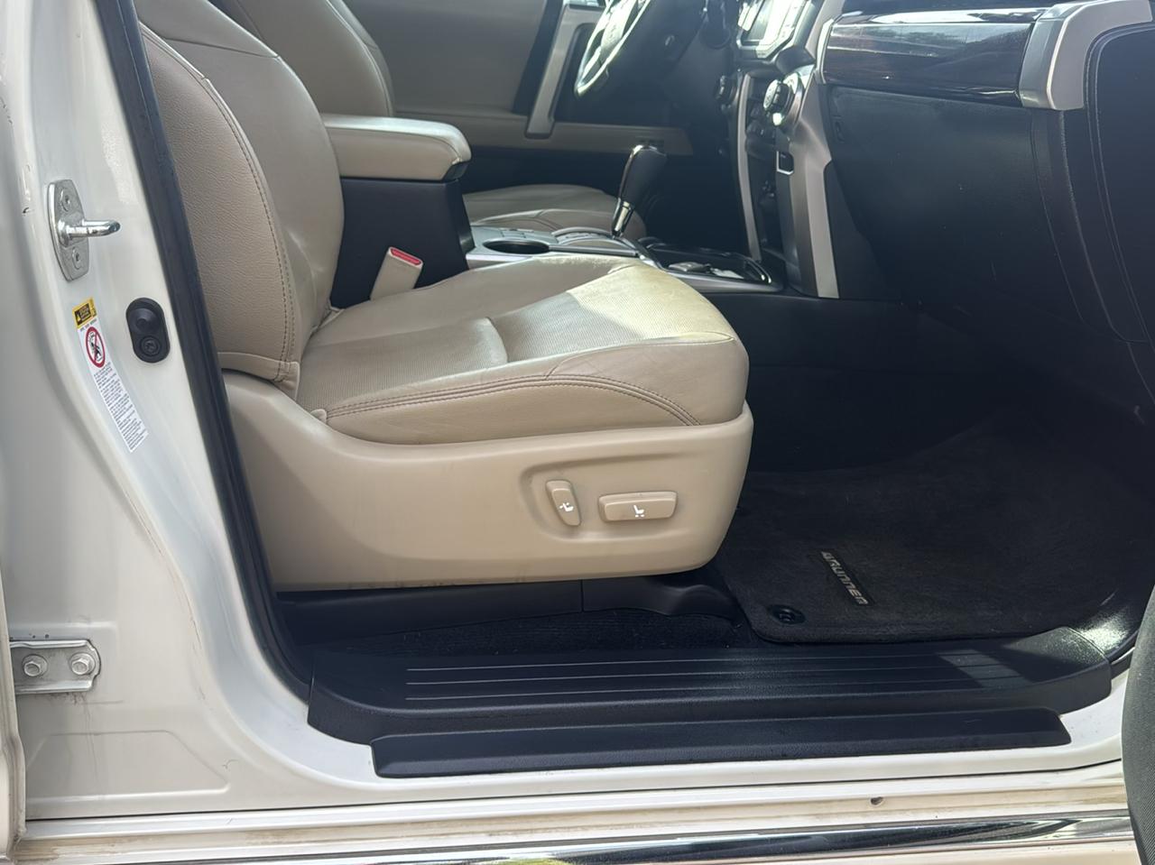Toyota 4Runner SR5 2WD 2018
