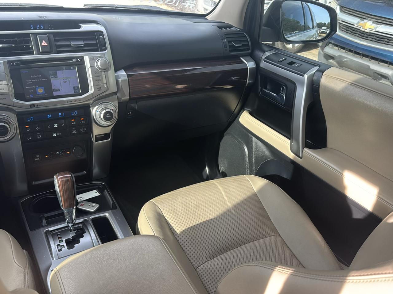 Toyota 4Runner SR5 2WD 2018