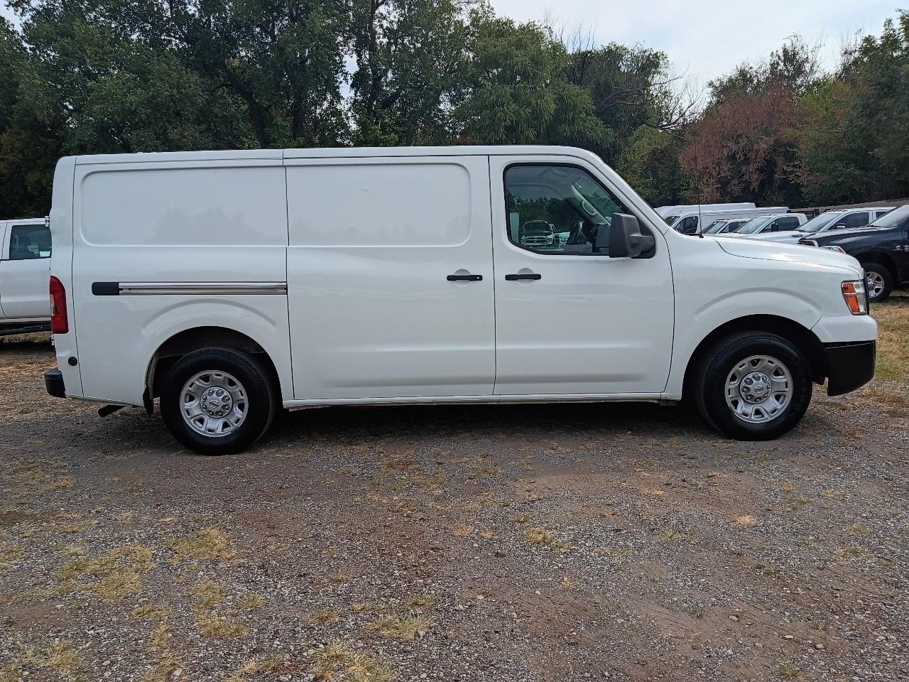 Nissan NV Cargo 1500 SV 2020