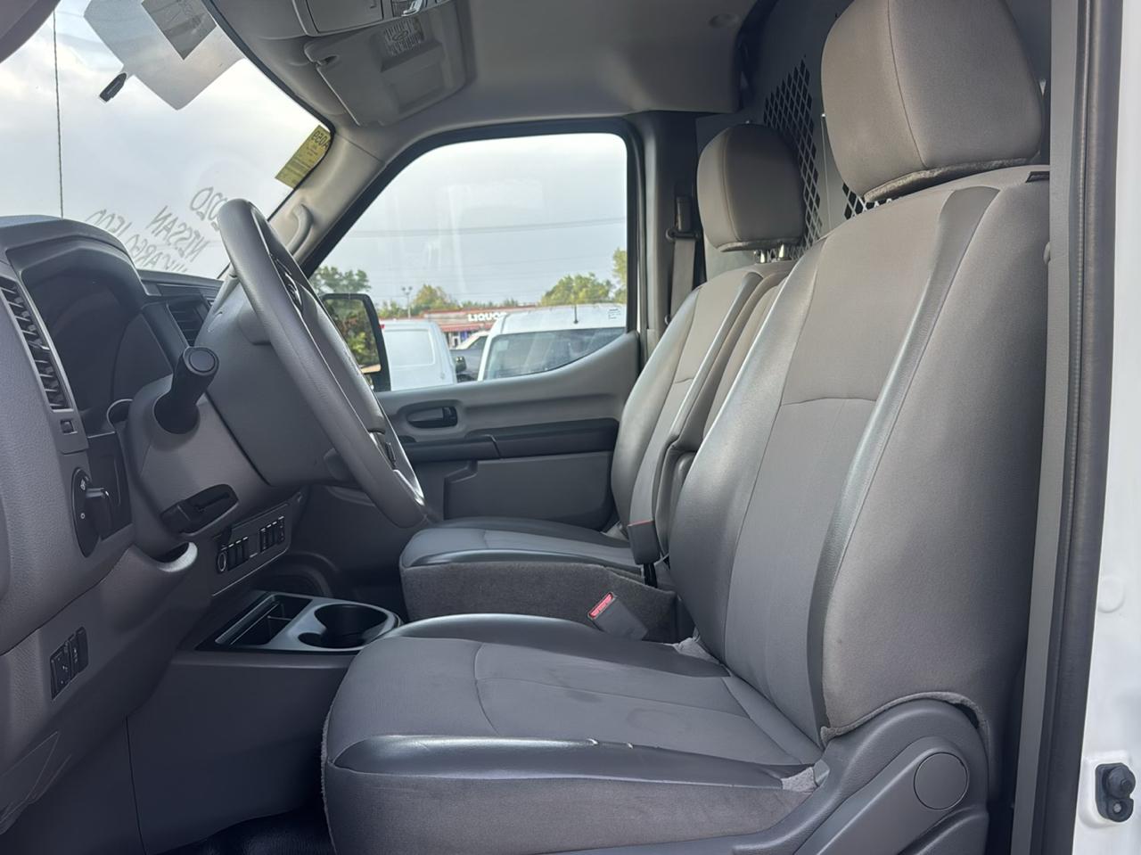 Nissan NV Cargo 1500 SV 2020