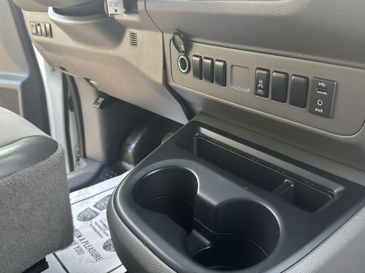 Nissan NV Cargo 1500 SV 2020