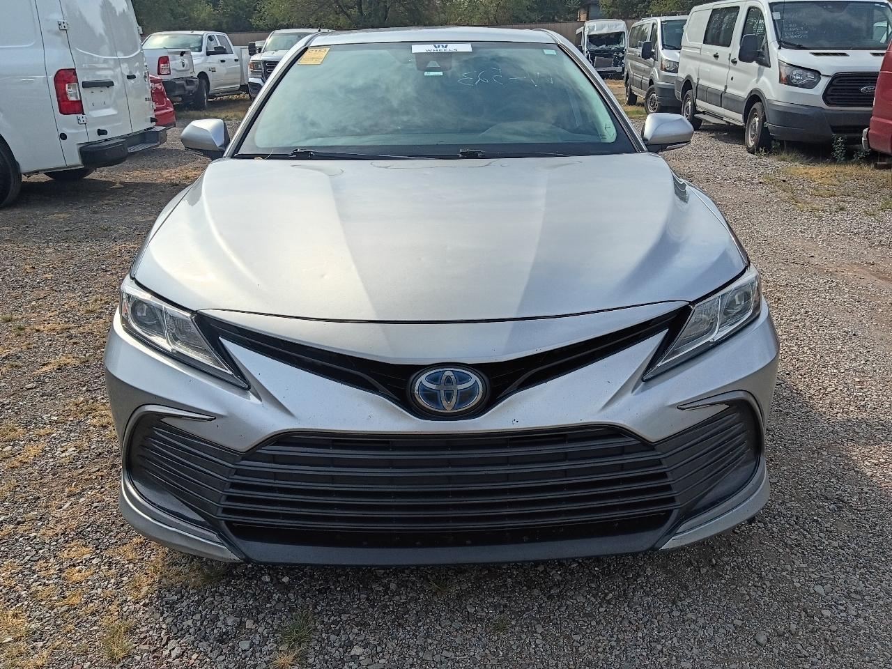 Toyota Camry Hybrid LE 2023