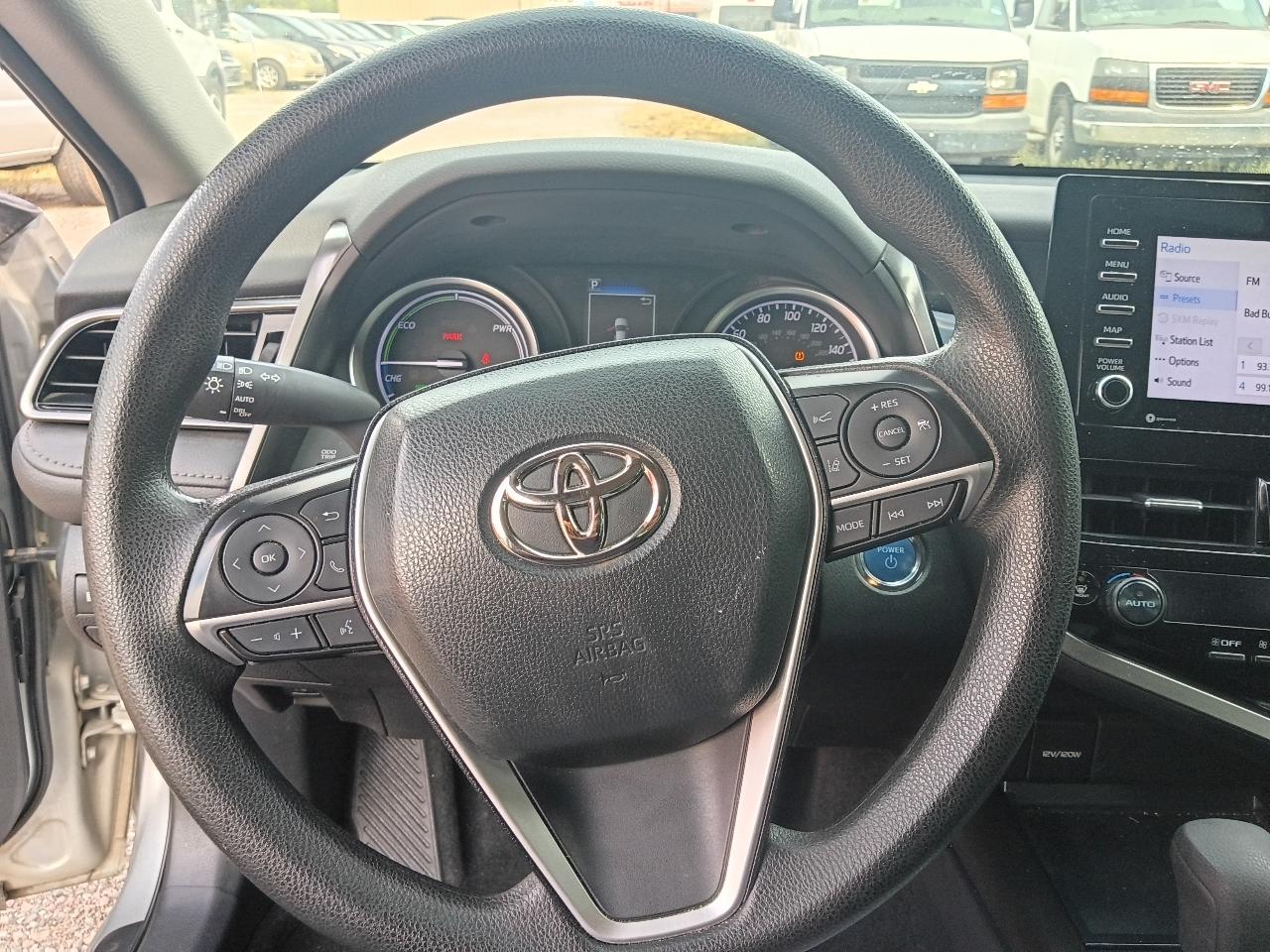 Toyota Camry Hybrid LE 2023