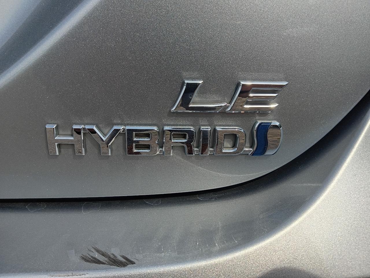 Toyota Camry Hybrid LE 2023