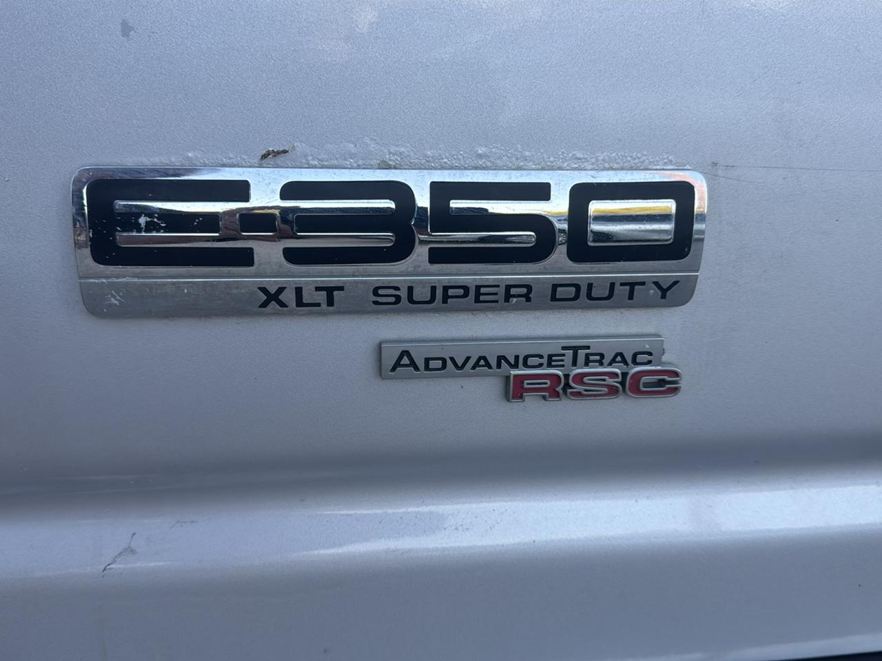 Ford Econoline E-350 XL Super Duty 2014