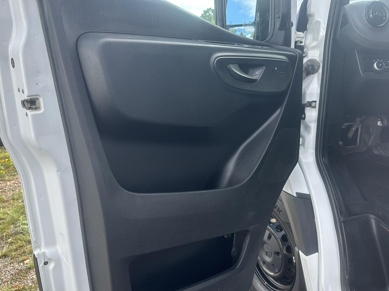 Mercedes-Benz Sprinter 2500 144-in. WB 2025