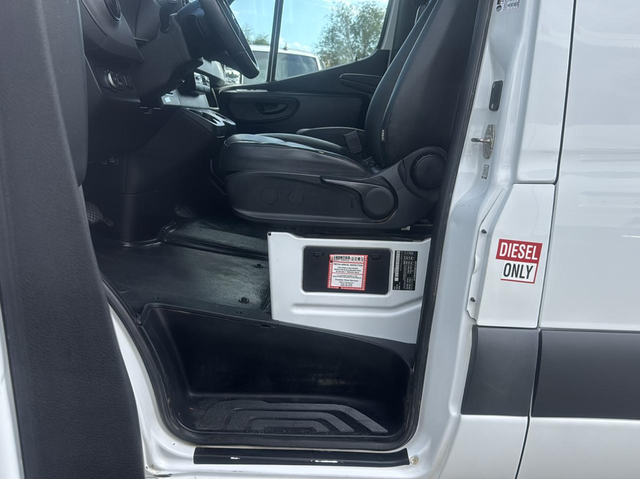 Mercedes-Benz Sprinter 2500 144-in. WB 2025
