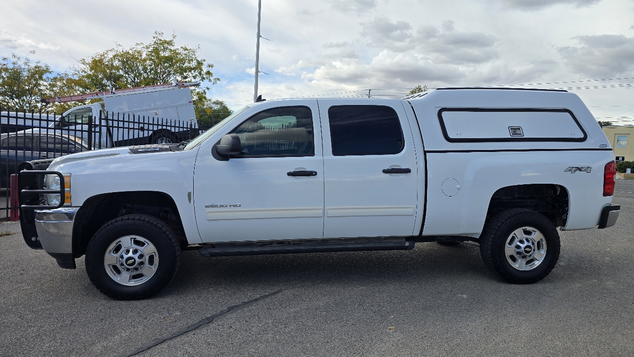 Chevrolet Silverado 2500HD LT Crew Cab 4WD 2012 Chevrolet Silverado 2500HD LT Crew Cab 4WD 2012