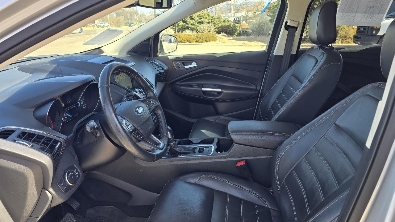 Ford Escape Titanium 4WD 2018
