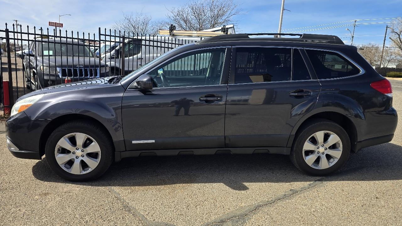 Subaru Outback 2.5i Premium 2011
