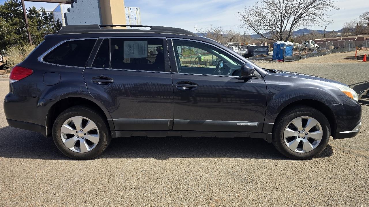 Subaru Outback 2.5i Premium 2011