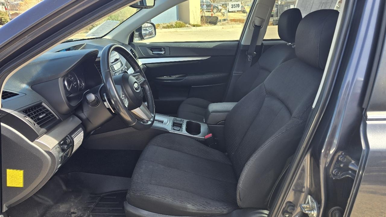 Subaru Outback 2.5i Premium 2011