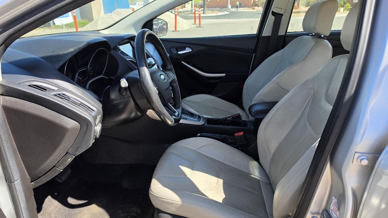 Ford Focus Titanium Sedan 2017