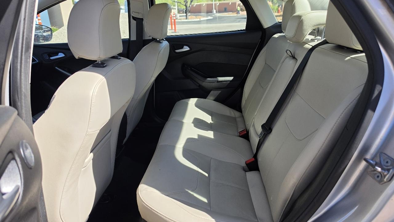 Ford Focus Titanium Sedan 2017