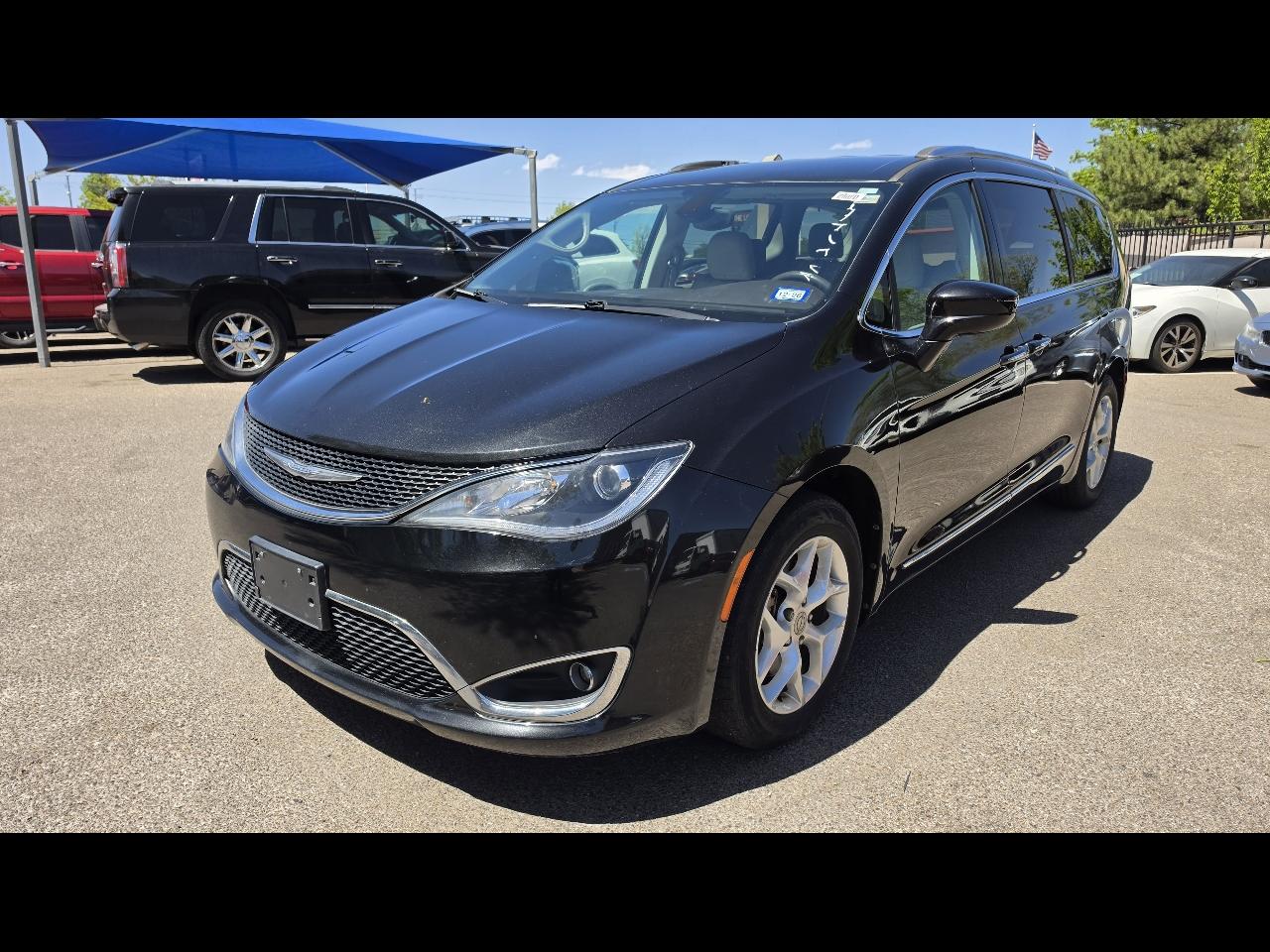 2017 Chrysler Pacifica Touring-L Plus