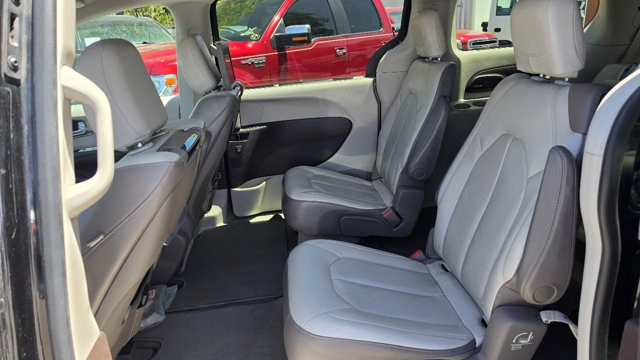 Chrysler Pacifica Touring-L Plus 2017