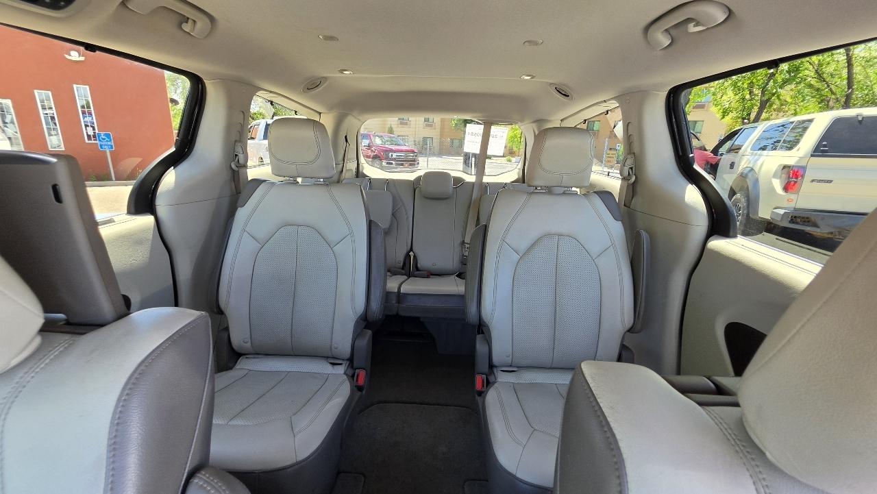 Chrysler Pacifica Touring-L Plus 2017