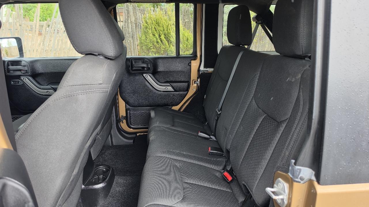 Jeep Wrangler Unlimited Sport 4WD 2015