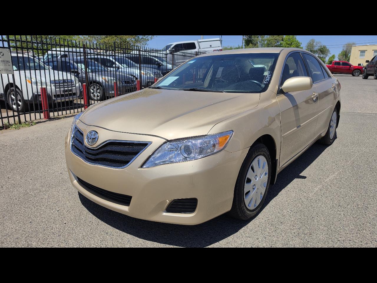 Toyota Camry SE 6-Spd MT 2010
