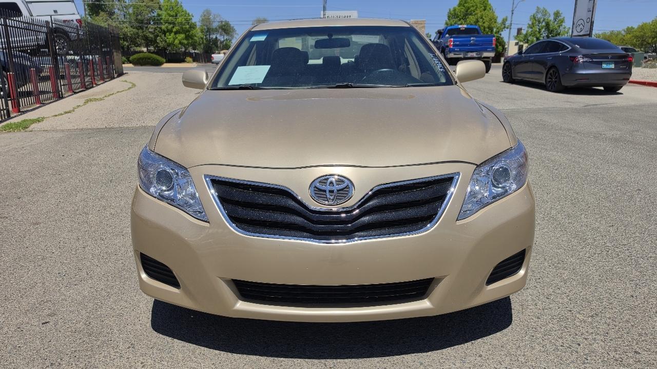 Toyota Camry SE 6-Spd MT 2010