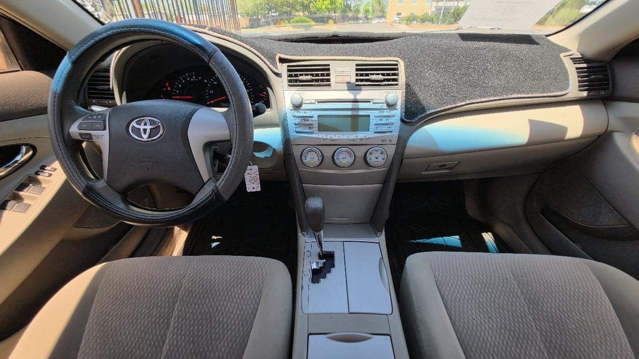 Toyota Camry SE 6-Spd MT 2010