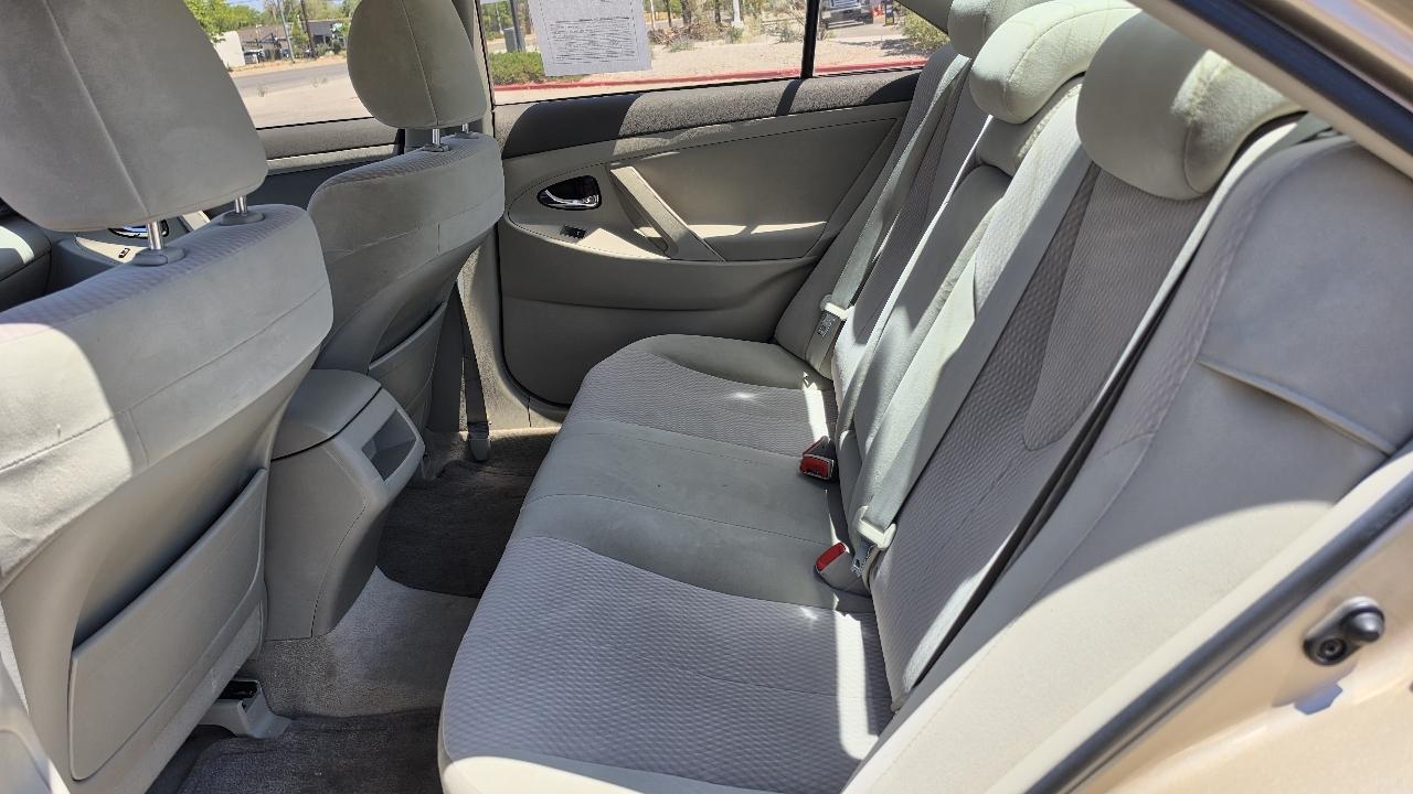Toyota Camry SE 6-Spd MT 2010