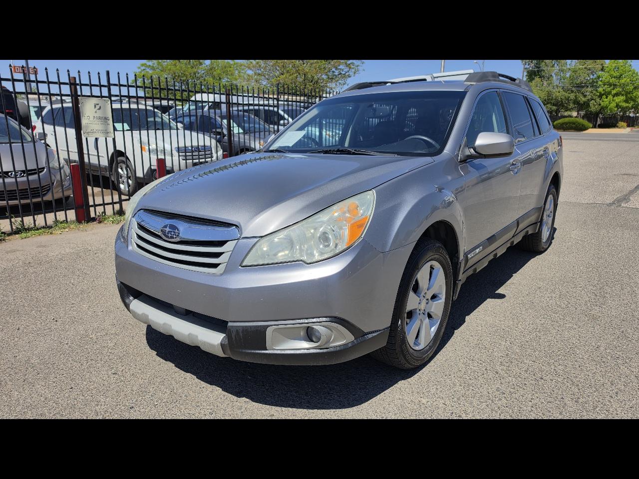 Subaru Outback 2.5i Limited 2010