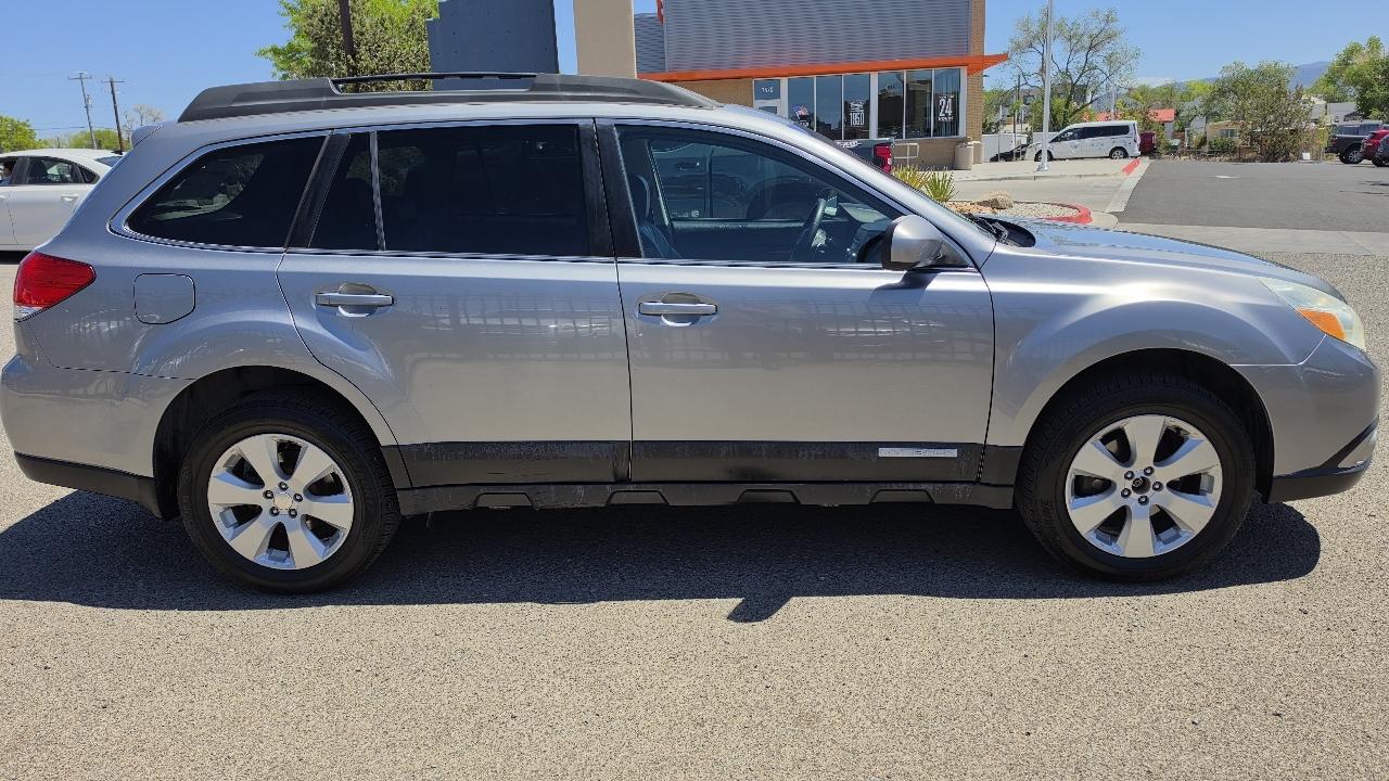Subaru Outback 2.5i Limited 2010