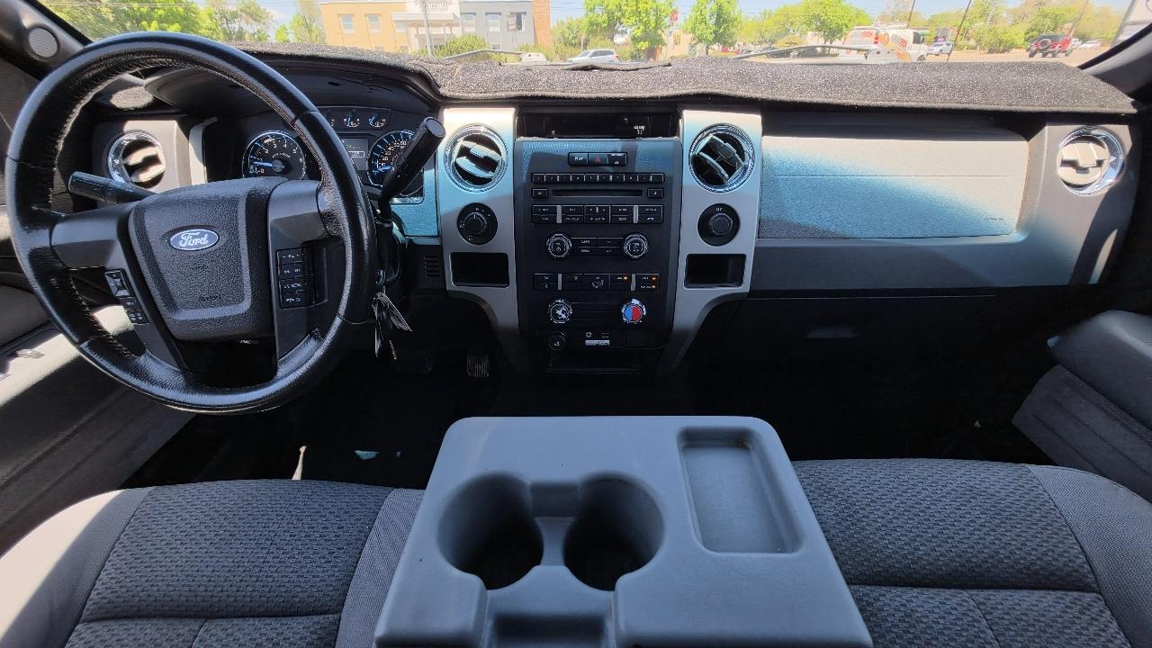 Ford F-150 XL SuperCrew 5.5-ft. Bed 4WD 2012
