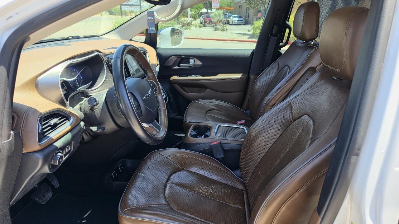 Chrysler Pacifica Limited 2017