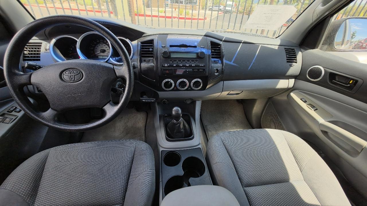 Toyota Tacoma Access Cab I4 Manual 2WD 2005